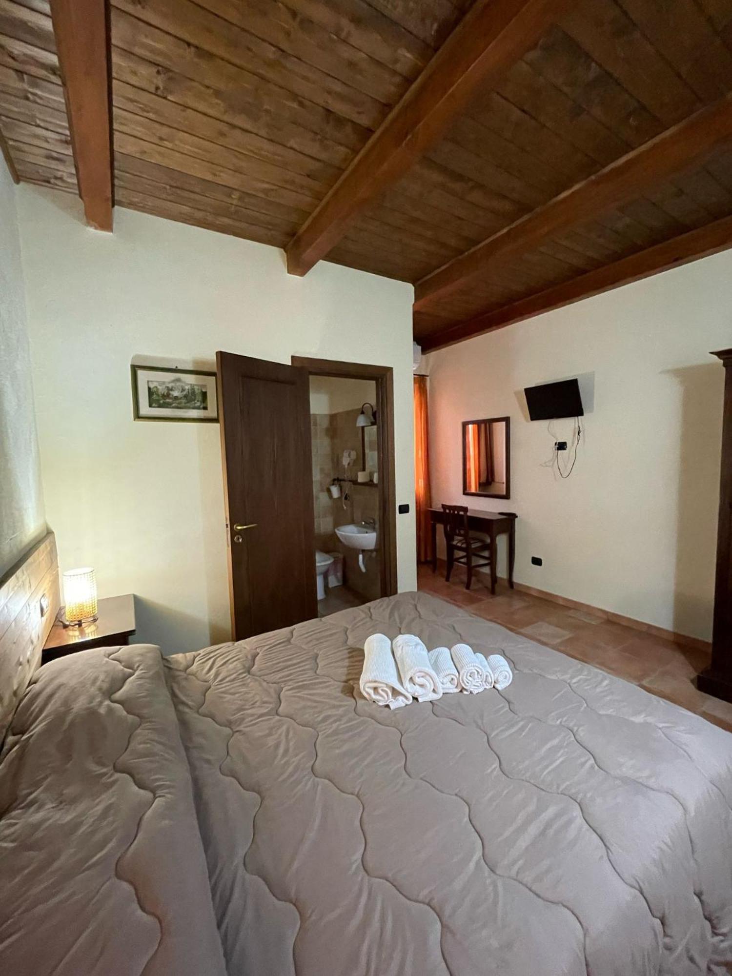 La Locanda Del Poeta Acri Ngoại thất bức ảnh